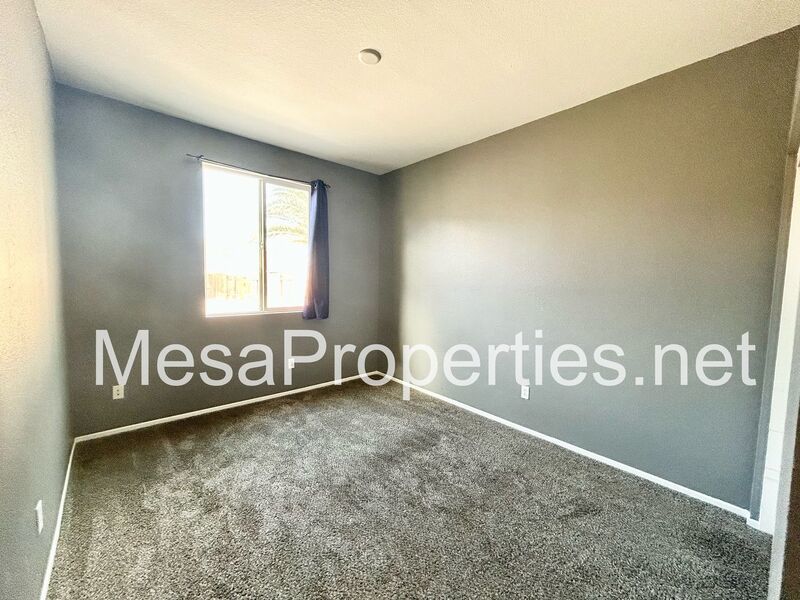Beautiful 4 Bed 3 Bath Home with a Sunroom and Solar Panels in Victorville! property image