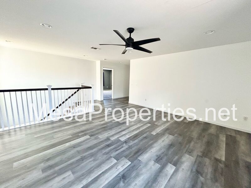 Beautiful 4 Bed 3 Bath Home with a Sunroom and Solar Panels in Victorville! property image