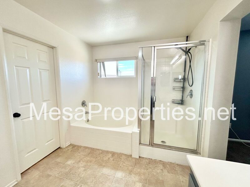 Beautiful 4 Bed 3 Bath Home with a Sunroom and Solar Panels in Victorville! property image