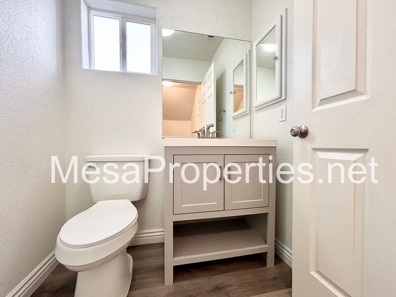 NEW FLOORING! 4 Bed 2.5 Baths Home in Victorville property image