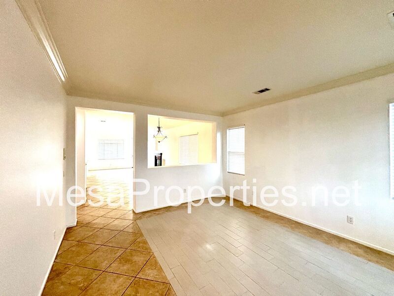 Beautiful 4 bedroom 2 bedroom Home property image