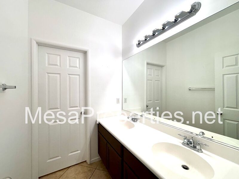 Beautiful 4 bedroom 2 bedroom Home property image