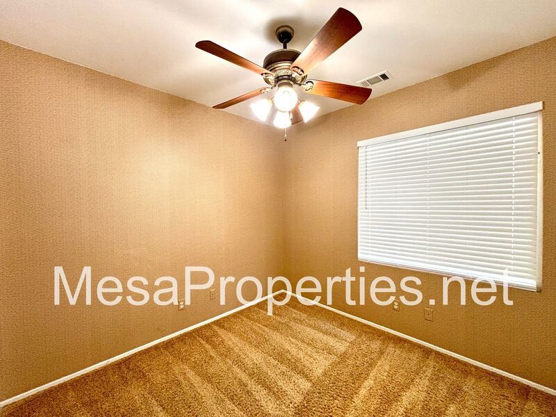 Beautiful 4 bedroom 2 bedroom Home property image