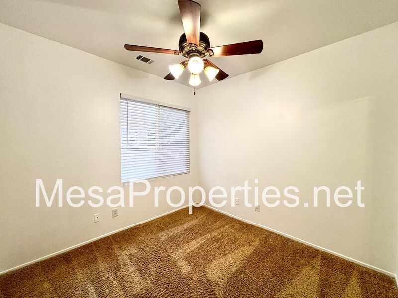 Beautiful 4 bedroom 2 bedroom Home property image