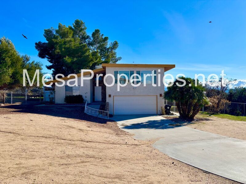 3 Bedroom 2 Bath Home in Apple Valley property image
