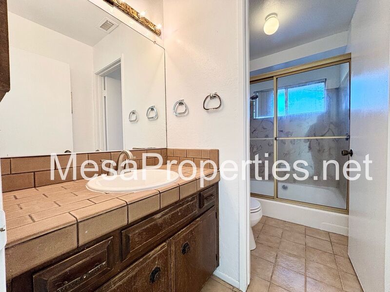 3 Bedroom 2 Bath Home in Apple Valley property image