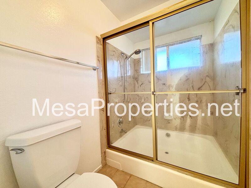 3 Bedroom 2 Bath Home in Apple Valley property image