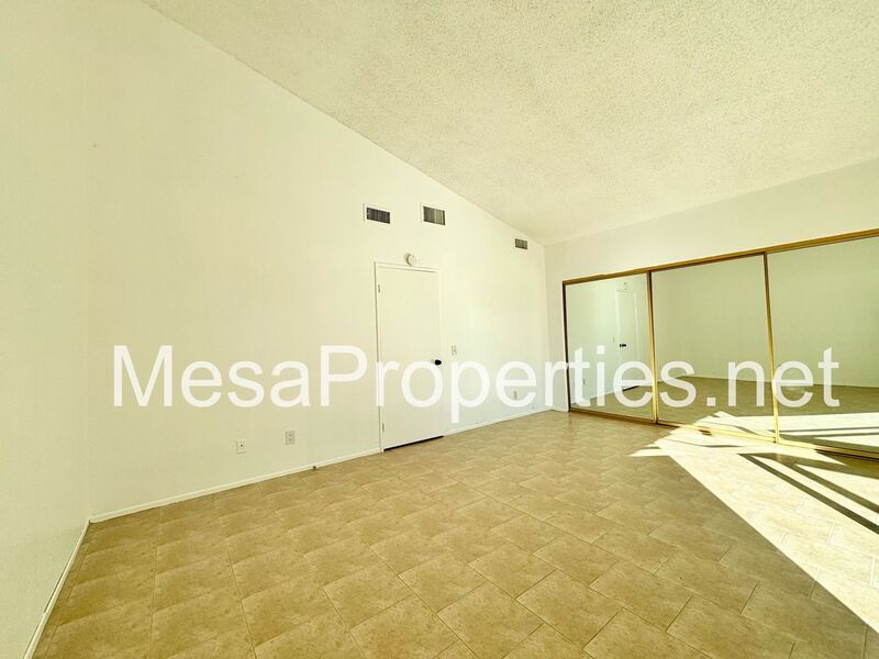 3 Bedroom 2 Bath Home in Apple Valley property image