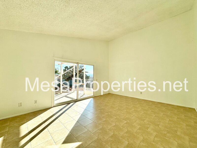 3 Bedroom 2 Bath Home in Apple Valley property image