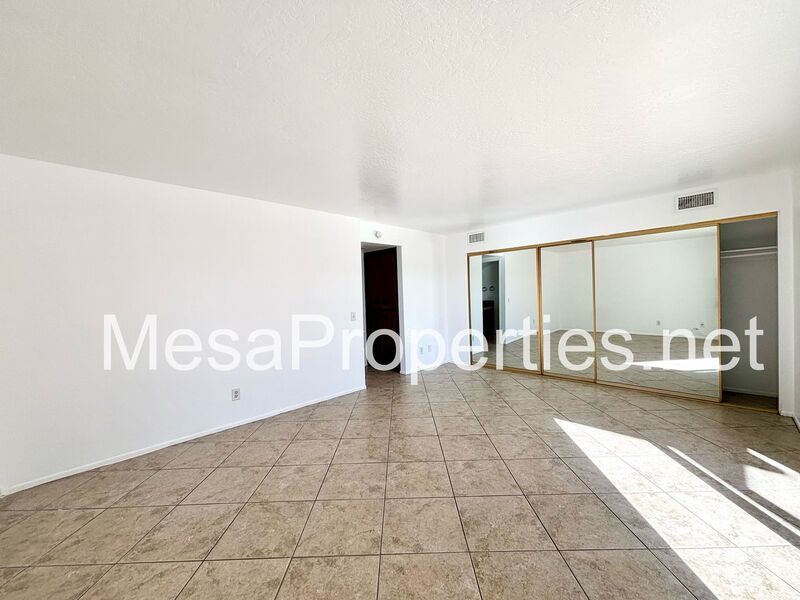 3 Bedroom 2 Bath Home in Apple Valley property image