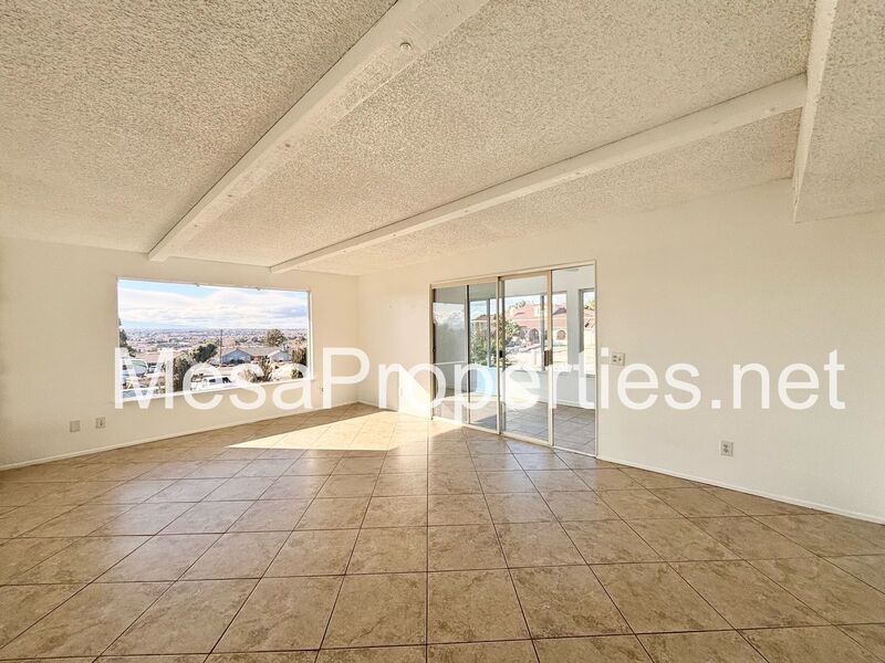 3 Bedroom 2 Bath Home in Apple Valley property image