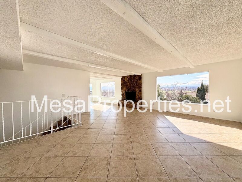 3 Bedroom 2 Bath Home in Apple Valley property image
