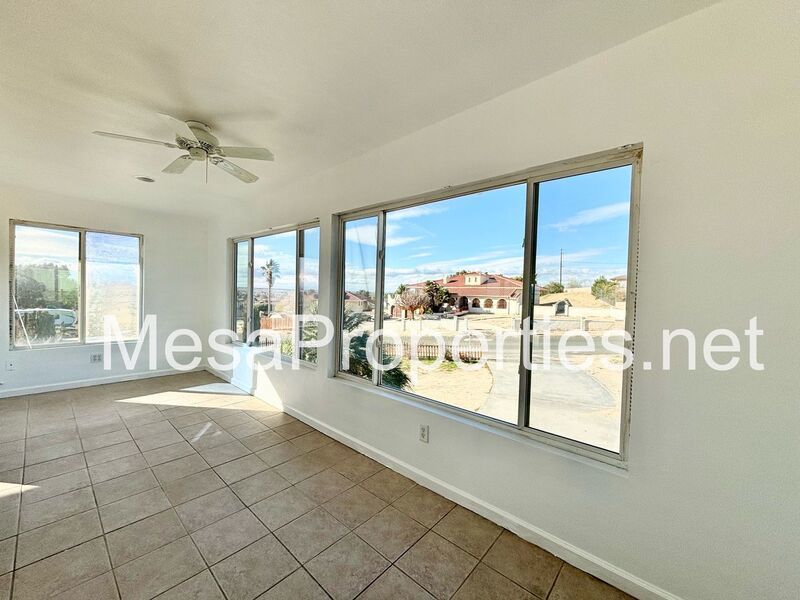 3 Bedroom 2 Bath Home in Apple Valley property image