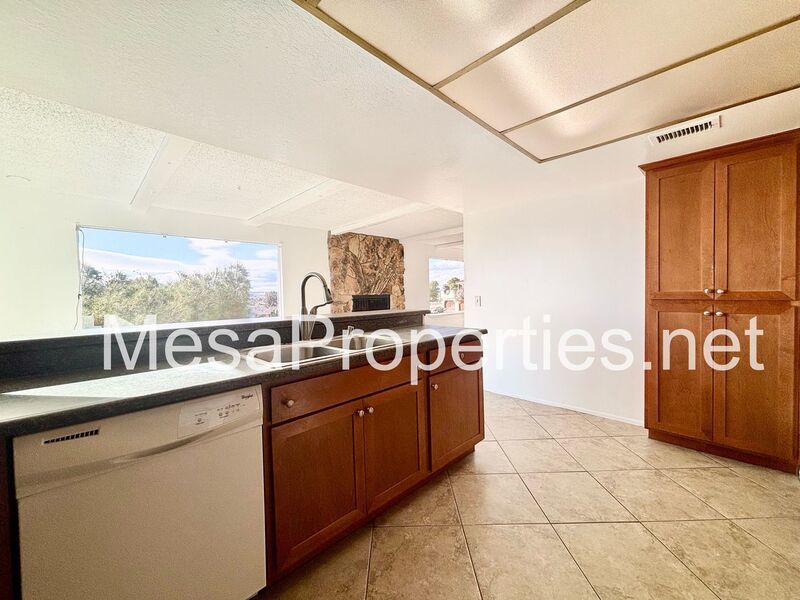 3 Bedroom 2 Bath Home in Apple Valley property image