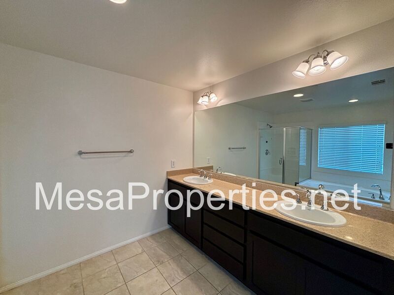 Large 4 Bedroom/3 Bath Home with 3 Car Garage in Fontana! property image