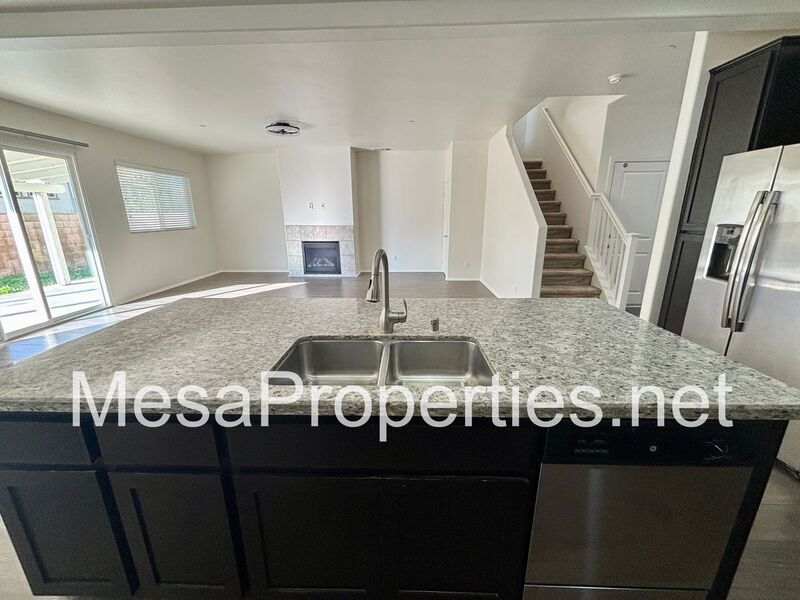 Large 4 Bedroom/3 Bath Home with 3 Car Garage in Fontana! property image