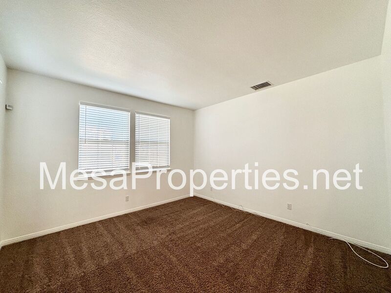 Gorgeous 4 Bed 2.5 Bath Home in Victorville! property image