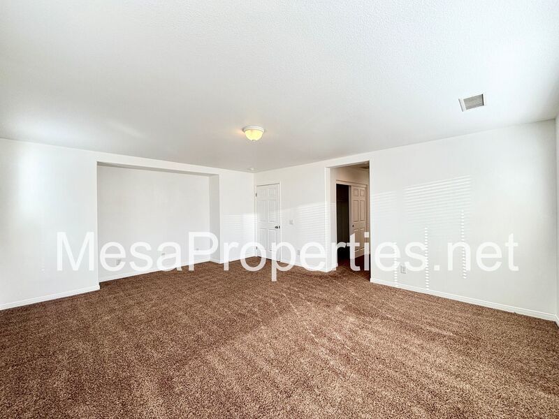 Gorgeous 4 Bed 2.5 Bath Home in Victorville! property image