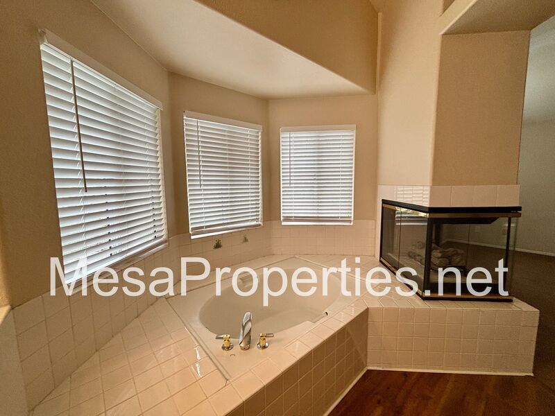 Beautiful 4 Bed / 3 Bath Home Near UCR & Canyon Crest Town Center property image