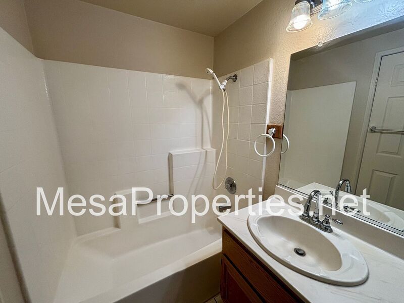 Beautiful 4 Bed / 3 Bath Home Near UCR & Canyon Crest Town Center property image