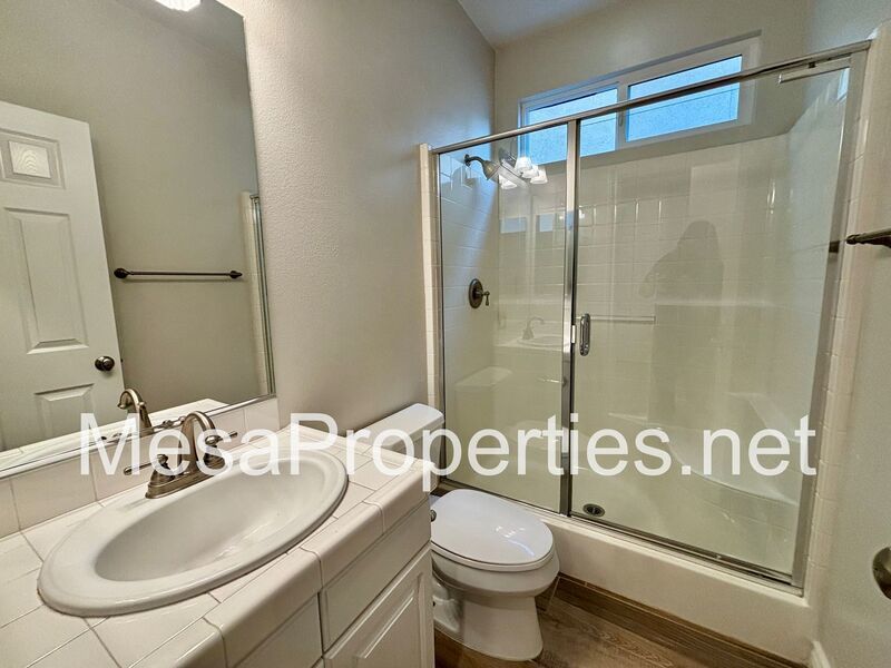 Move In Ready 5 Bed 4 Bath North Upland Home Near The Colonies property image