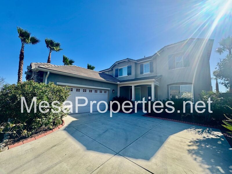 Welcome to this beautifully appointed 4-bedroom, 3-bathroom home in the highly desirable city of Rancho Cucamonga! property image