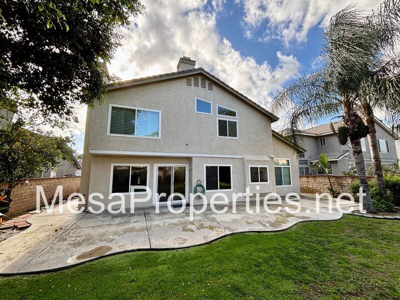 Must See 5bd/3ba Luxury Two-Story House Located in Ontario W/ Beautiful Backyard! property image