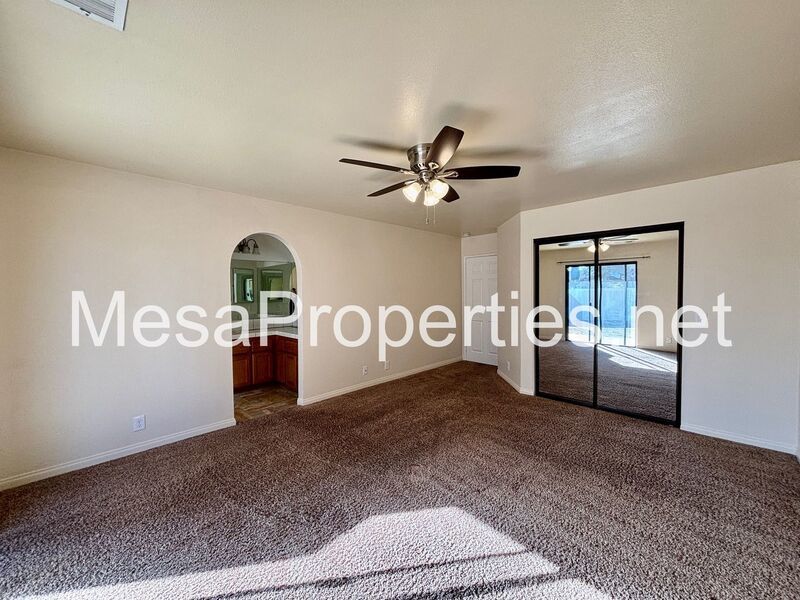 MUST SEE! 3 Bed 2 Bath Home in Hesperia + Bonus Room property image
