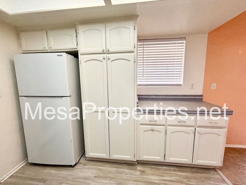 Nice 3 Bedroom 2 Bathroom Home in Apple Valley property image