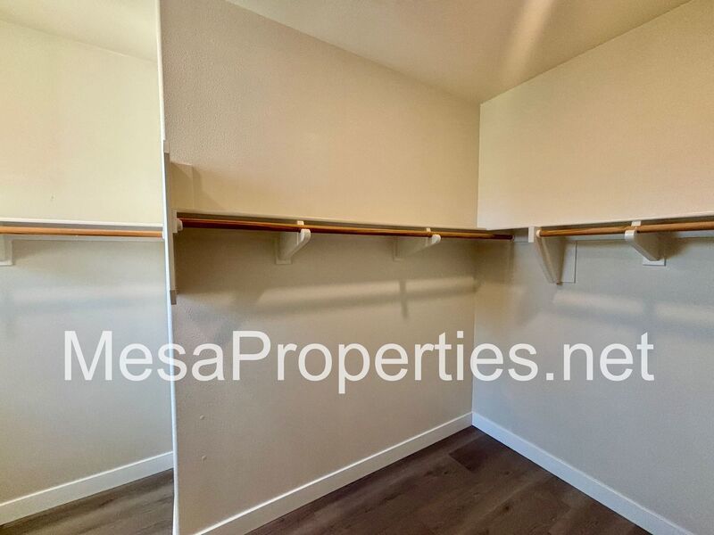 Spacious 4 Bed/3 Bath With Solar in New Haven! property image