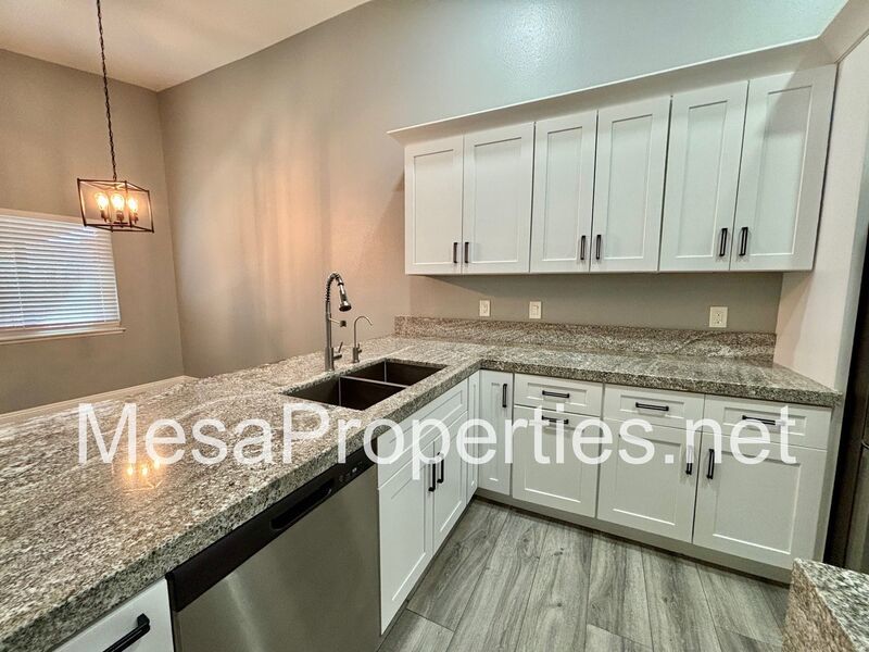 Charming 3-Bed 2-Bath Home in Moreno Valley property image