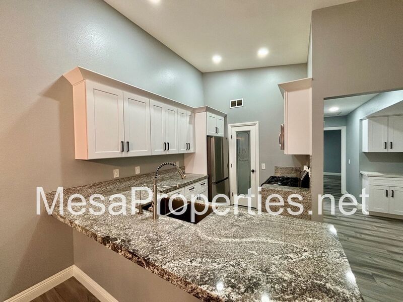 Charming 3-Bed 2-Bath Home in Moreno Valley property image