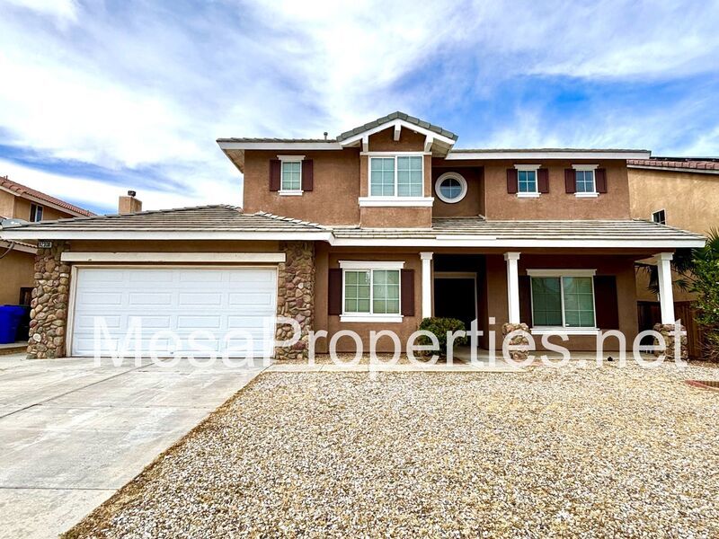 Beautiful 4 Bedroom 3 Bathroom Home in Victorville! property image