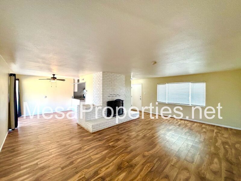 Beautiful 3 Bedroom 2 Bathroom Home in Apple Valley property image