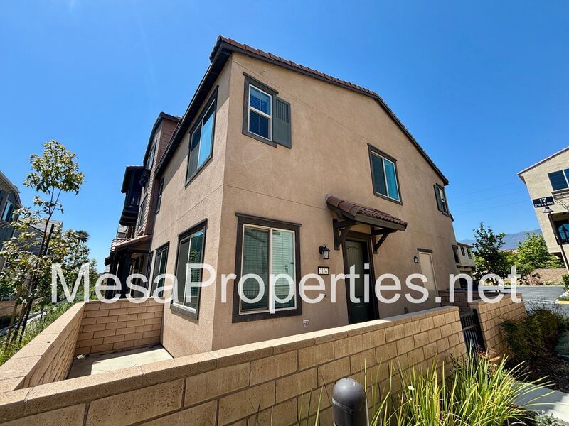 Welcome to this 2023, expertly crafted 3-bedroom 2.5-bathroom home. Solar is included at no extra cost! property image