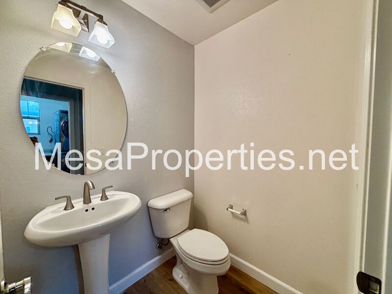 Stunning 3 Bed 3.5 Bath Townhouse in Rancho Cucamonga property image