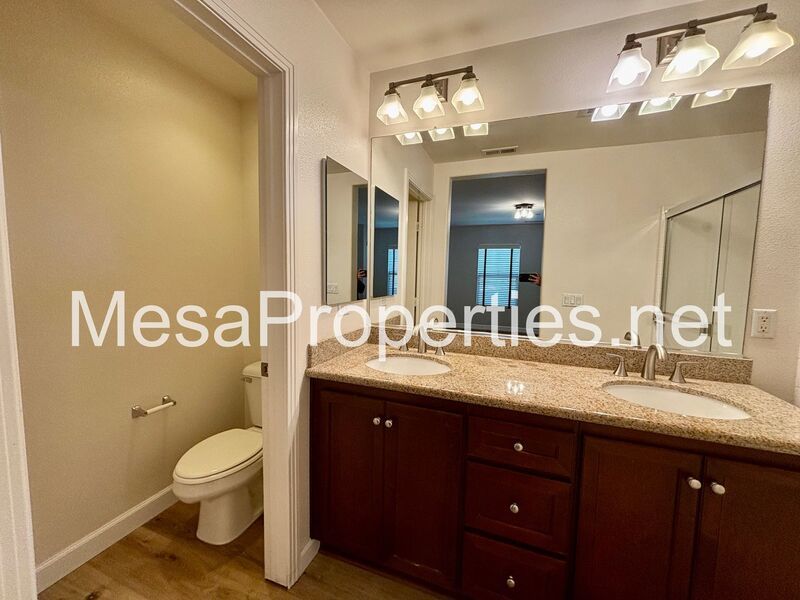 Stunning 3 Bed 3.5 Bath Townhouse in Rancho Cucamonga property image