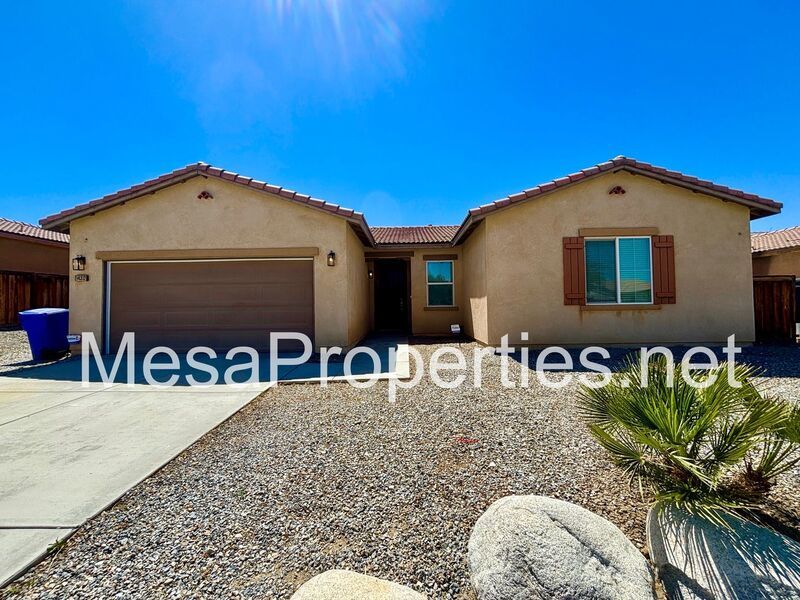 3 Bedroom 2 Bathroom Home in Adelanto! property image
