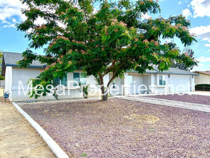 4 Bedroom 2 Bath Home in Victorville! property image