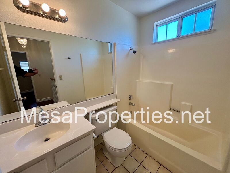 Beautiful 3 Bed, 2.5 Bath Home with 3-Car Garage and Tesla Charging property image