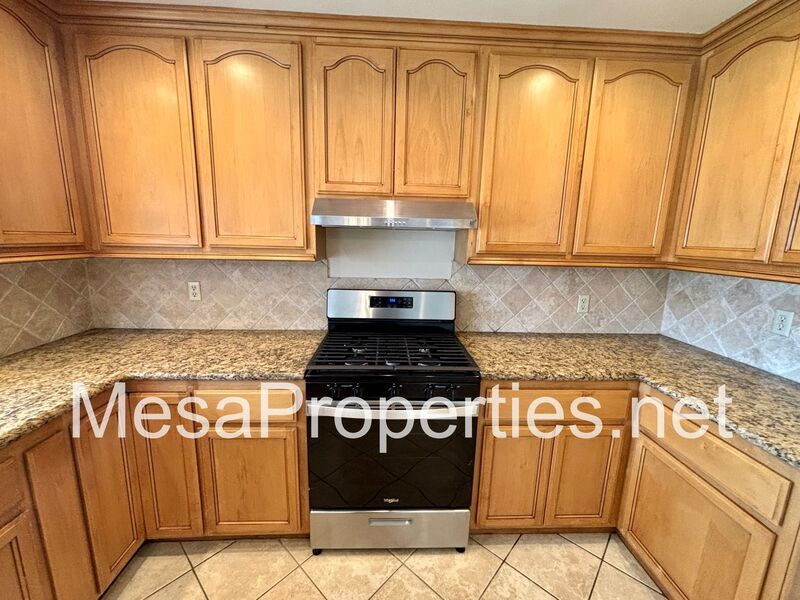 Beautiful 3 Bed, 2.5 Bath Home with 3-Car Garage and Tesla Charging property image
