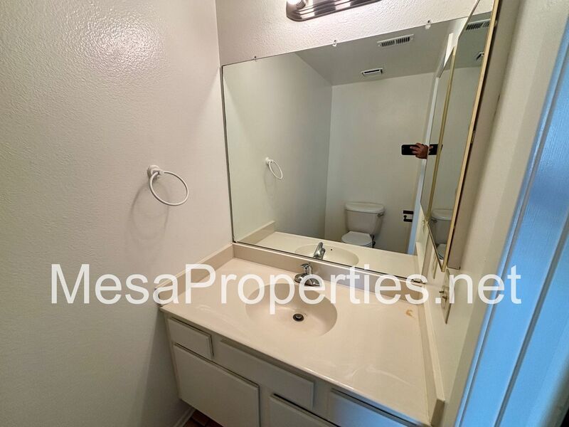 Beautiful 3 Bed, 2.5 Bath Home with 3-Car Garage and Tesla Charging property image
