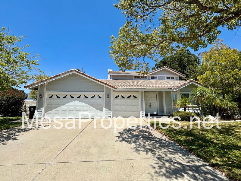 Beautiful 3 Bed, 2.5 Bath Home with 3-Car Garage and Tesla Charging property image