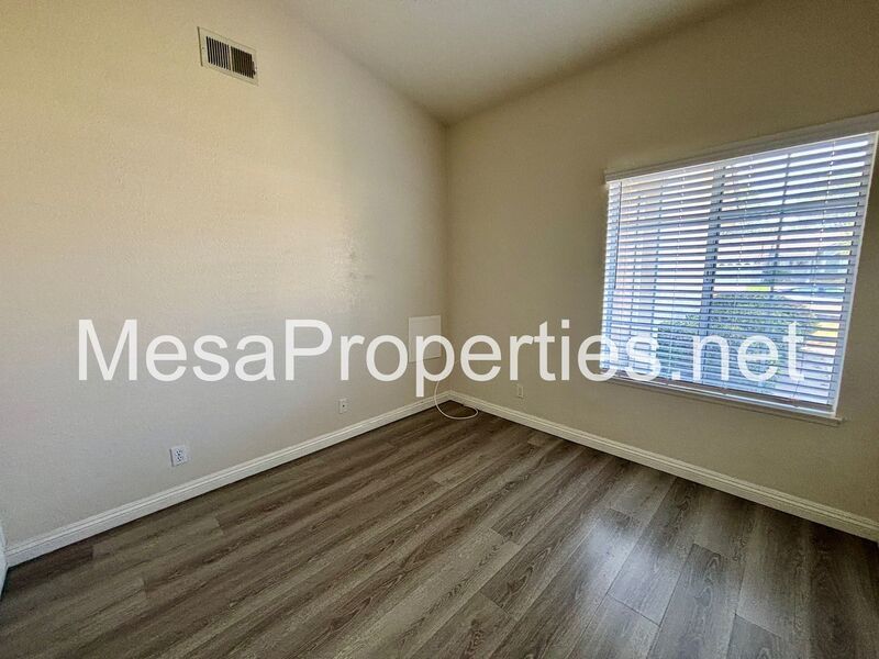 Spacious 4-Bedroom Home with Modern Updates – Move-In Ready! property image