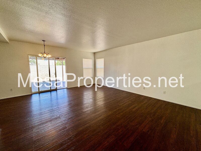 4 Bedroom 2 Bathroom Home in Victorville! property image
