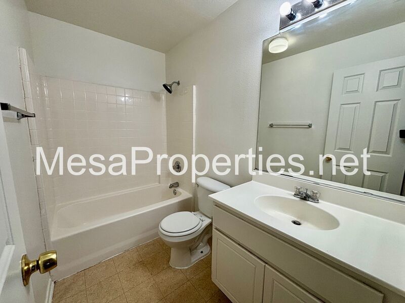4 Bedroom 2 Bathroom Home in Victorville! property image