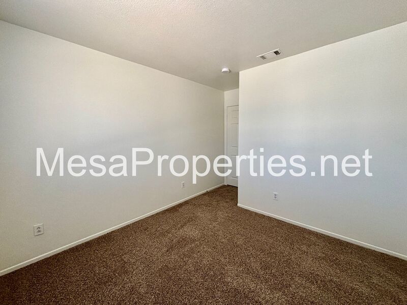 4 Bedroom 2 Bathroom Home in Victorville! property image