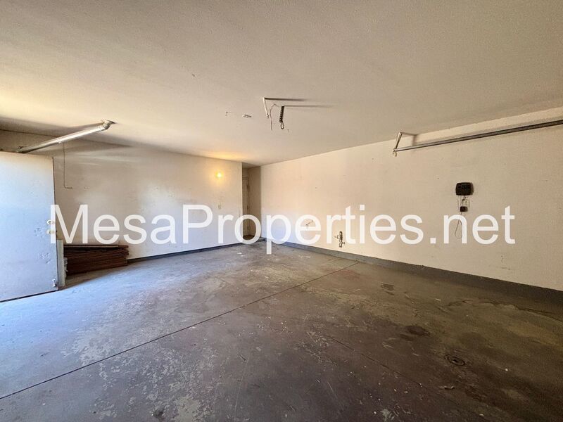 4 Bedroom 2 Bathroom Home in Victorville! property image