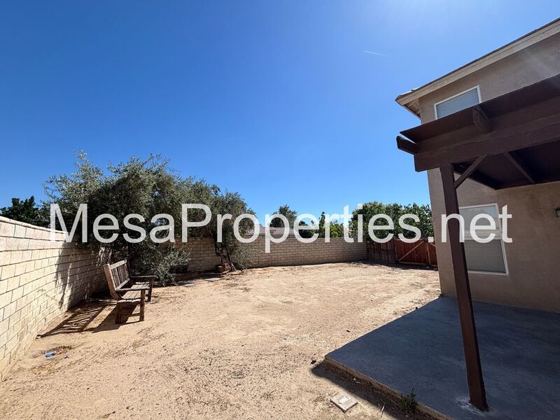 4 Bedroom 2 Bathroom Home in Victorville! property image