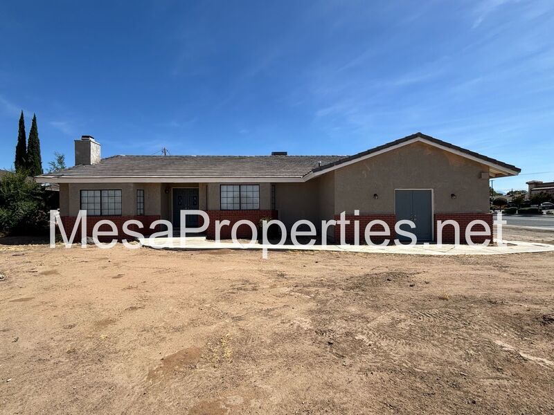 Welcome to this spacious and well-maintained 3 bedroom, 2-bathroom home with a bonus room! property image